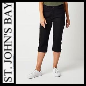 NWT St. John's Bay Secretly Slender Black Capri Pants